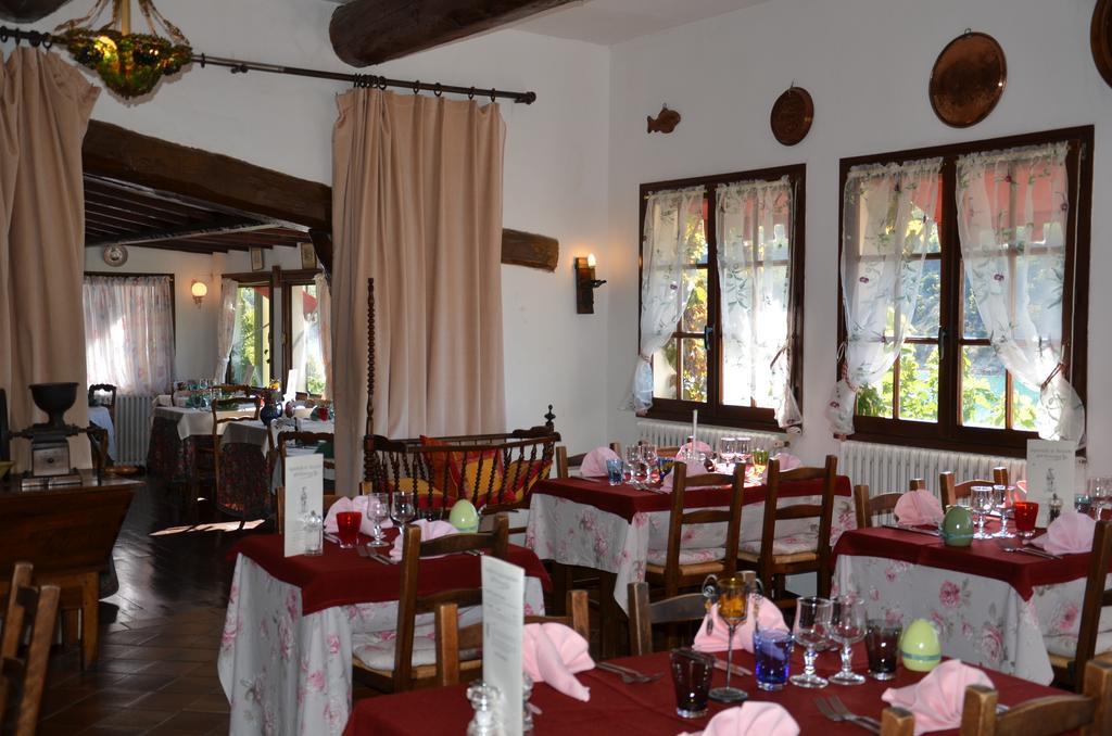Auberge Du Lac Bauduen Exterior photo